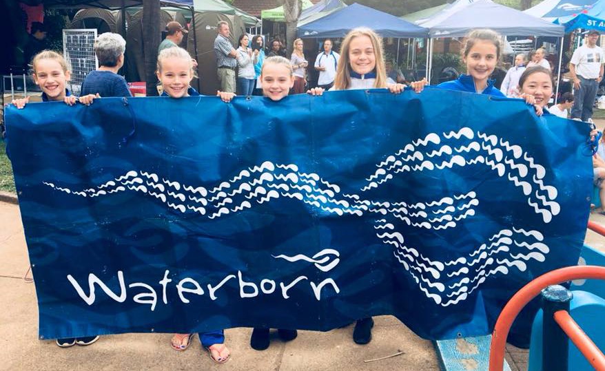 Fun and group/29789945_1887519234644258_9122796737139478296_n (edited-Pixlr).jpg